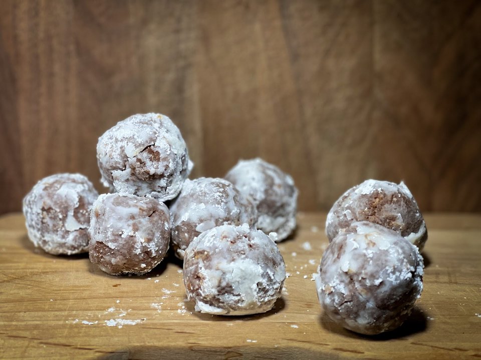 Vegan No-Bake Chocolate Glazed Donut Holes (Gluten-Free)